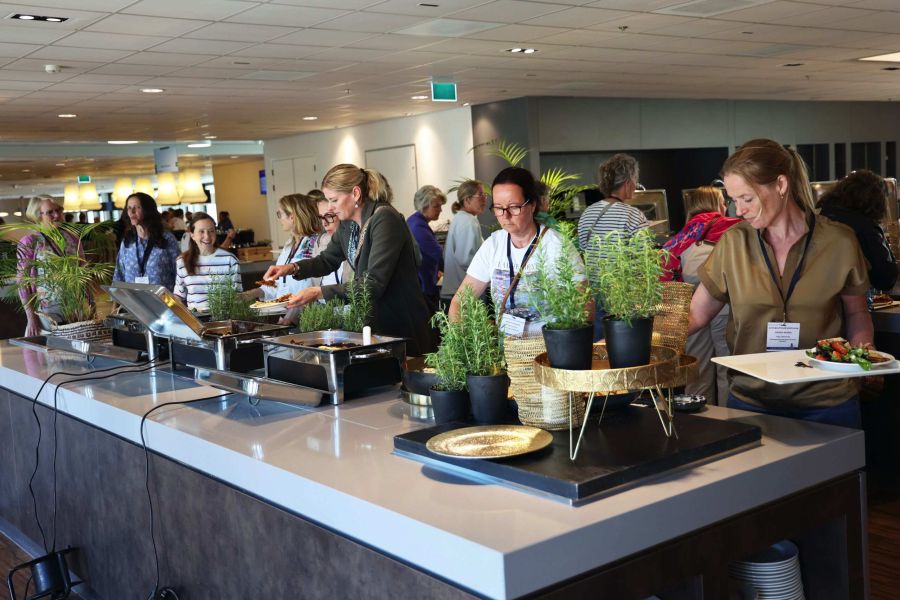00a voorafgaand buffet 7C5A7147.JPG