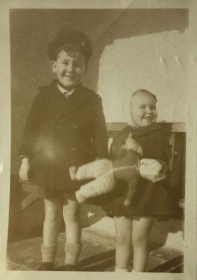 15 Port Elizabeth Eddie and Betty juni 1946.jpg